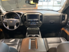Used 2018  Chevrolet Silverado 2500HD 4WD Crew Cab 153" High Country at Maxx Loans near St&period; Adrian&comma; MI