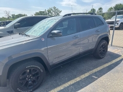 Used 2022  Jeep Cherokee Trailhawk 4x4 at Maxx Loans near St&period; Adrian&comma; MI