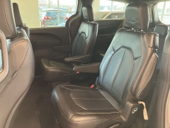 Used 2025  Chrysler Pacifica Select FWD at Maxx Loans near St&period; Adrian&comma; MI