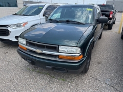 Used 2003 Chevrolet S-10 Ext Cab 123" WB LS at Maxx Loans near ,