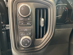 Used 2021 GMC Sierra 1500 4WD Crew Cab at Maxx Loans near St. Adrian, MI