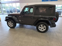 Used 2020  Jeep Wrangler Sport S 4x4 at Maxx Loans near St&period; Adrian&comma; MI