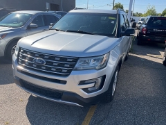 Used 2017 Ford Explorer 4d SUV 4WD XLT Ecoboost at Suburban Ford of Sterling Heights near Sterling Heights, MI