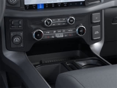 New 2024 Ford F-150 XLT 4WD SuperCrew Box at Suburban Ford of Sterling Heights near Sterling Heights, MI