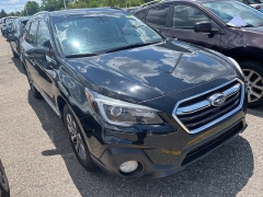 Used 2018 Subaru Outback 4d SUV 3.6R Touring at Maxx Loans near ,