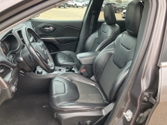 Used 2019 Jeep Cherokee Latitude Plus 4x4 at Maxx Loans near ,