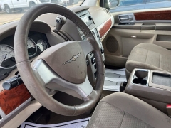 Used 2009  Chrysler Town & Country 4d Wagon Touring at Maxx Loans near St&period; Adrian&comma; MI