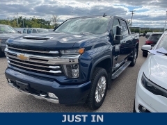 Used 2021 Chevrolet Silverado 3500HD 4WD Crew Cab High Country at Suburban Ford of Sterling Heights near Sterling Heights, MI