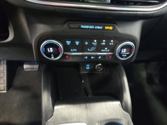 Used 2020  Ford Escape 4d SUV AWD Titanium at Maxx Loans near St&period; Adrian&comma; MI