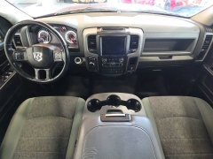 Used 2019  Ram 1500 Classic Express 4x4 Crew Cab 5'7" Box at Maxx Loans near St&period; Adrian&comma; MI