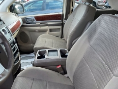Used 2009  Chrysler Town & Country 4d Wagon Touring at Maxx Loans near St&period; Adrian&comma; MI