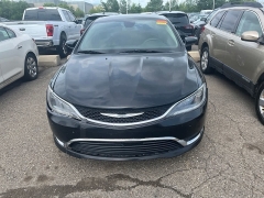 Used 2016  Chrysler 200 4dr Sdn Limited FWD at Maxx Loans near St&period; Adrian&comma; MI
