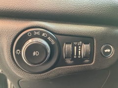 Used 2015 Chrysler 200 4d Sedan C AWD at Maxx Loans near ,