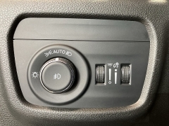 Used 2023  Jeep Grand Cherokee Limited 4x4 at Maxx Loans near St&period; Adrian&comma; MI