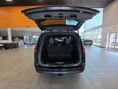 Used 2021  Chrysler Pacifica Limited AWD at Maxx Loans near St&period; Adrian&comma; MI