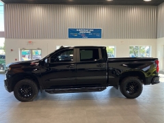 Used 2021 Chevrolet Silverado 1500 4WD Crew Cab 147" LT Trail Boss at Suburban Ford of Sterling Heights near Sterling Heights, MI