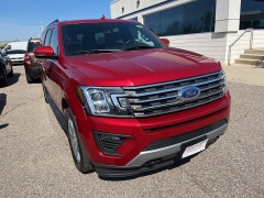 Used 2020 Ford Expedition Max 4d SUV 4WD XLT at Suburban Ford of Sterling Heights near Sterling Heights, MI