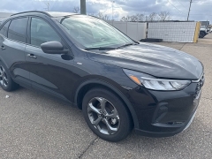 Used 2025  Ford Escape ST-Line FWD at Maxx Loans near St&period; Adrian&comma; MI