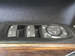 Used 2019  Chevrolet Silverado 1500 4WD Crew Cab 157" High Country at Maxx Loans near St&period; Adrian&comma; MI