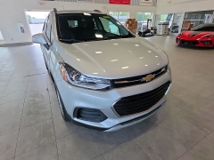Used 2022  Chevrolet Trax AWD 4dr LT at Maxx Loans near St&period; Adrian&comma; MI