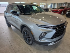 Used 2024  Chevrolet Blazer AWD 4dr LT w&sol;2LT at Maxx Loans near St&period; Adrian&comma; MI