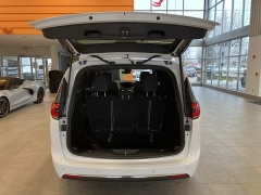 Used 2026  Chrysler Pacifica Limited FWD at Maxx Loans near St. Adrian, MI