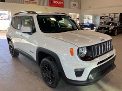 Used 2020  Jeep Renegade Latitude 4x4 at Maxx Loans near St. Adrian, MI