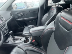 Used 2019  Jeep Cherokee Trailhawk 4x4 at Maxx Loans near St&period; Adrian&comma; MI