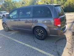 Used 2017 Dodge Grand Caravan 4d Wagon GT at Suburban Ford of Sterling Heights near Sterling Heights, MI