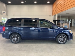 Used 2017 Dodge Grand Caravan 4d Wagon SXT at Maxx Loans near St. Adrian, MI