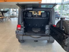 Used 2014 Jeep Wrangler Unlimited 4WD 4dr Rubicon at Maxx Loans near St. Adrian, MI