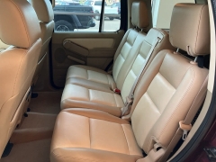 Used 2007 Ford Explorer 4d SUV 4WD Eddie Bauer V6 at Suburban Ford of Sterling Heights near Sterling Heights, MI