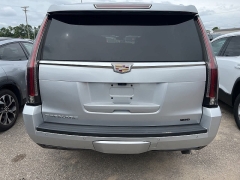 Used 2020 Cadillac Escalade ESV 4d SUV 4WD Luxury at Maxx Loans near St. Adrian, MI