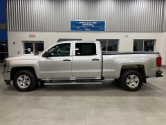 Used 2018  Chevrolet Silverado 1500 4WD Crew Cab at Maxx Loans near St&period; Adrian&comma; MI