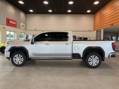 Used 2022  GMC Sierra 3500HD 4WD Crew Cab Denali at Maxx Loans near St. Adrian, MI