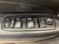 Used 2014  Jeep Grand Cherokee 4d SUV 4WD Overland at Maxx Loans near St&period; Adrian&comma; MI