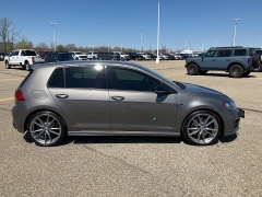 Used 2017 Volkswagen Golf R 4-Door DSG w/DCC/Nav at Maxx Loans near ,