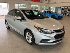 Used 2017 Chevrolet Cruze 4d Sedan LT Auto at Maxx Loans near St. Adrian, MI