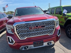Used 2019 GMC Sierra 1500 4WD Crew Cab Denali at Suburban Ford of Sterling Heights near Sterling Heights, MI