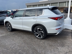 Used 2023  Mitsubishi Outlander S-AWC at Maxx Loans near St&period; Adrian&comma; MI