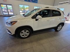 Used 2021  Chevrolet Trax FWD 4dr LT at Maxx Loans near St&period; Adrian&comma; MI