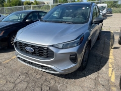 Used 2023  Ford Escape ST-Line AWD at Maxx Loans near St&period; Adrian&comma; MI