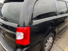 Used 2013  Chrysler Town & Country 4d Wagon Touring at Maxx Loans near St&period; Adrian&comma; MI
