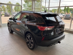 Used 2022 Ford Escape SEL AWD at Maxx Loans near ,