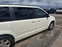 Used 2013  Dodge Grand Caravan 4d Wagon SXT at Maxx Loans near St&period; Adrian&comma; MI