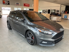 Used 2015 Ford Focus 4d Hatchback ST at Maxx Loans near ,