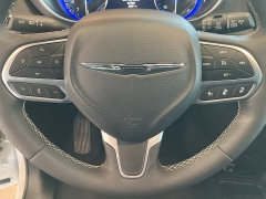 Used 2025  Chrysler Pacifica Select FWD at Maxx Loans near St&period; Adrian&comma; MI