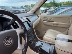 Used 2008 Cadillac Escalade ESV AWD 4dr at Suburban Ford of Sterling Heights near Sterling Heights, MI