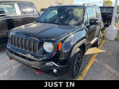 Used 2023  Jeep Renegade Trailhawk 4x4 at Maxx Loans near St. Adrian, MI