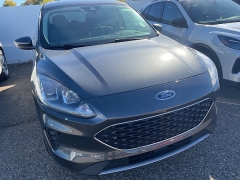 Used 2020 Ford Escape 4d SUV AWD SE at Suburban Ford of Sterling Heights near Sterling Heights, MI